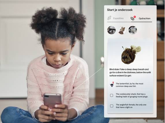 Kind speelt game van Naturalis expeditie online