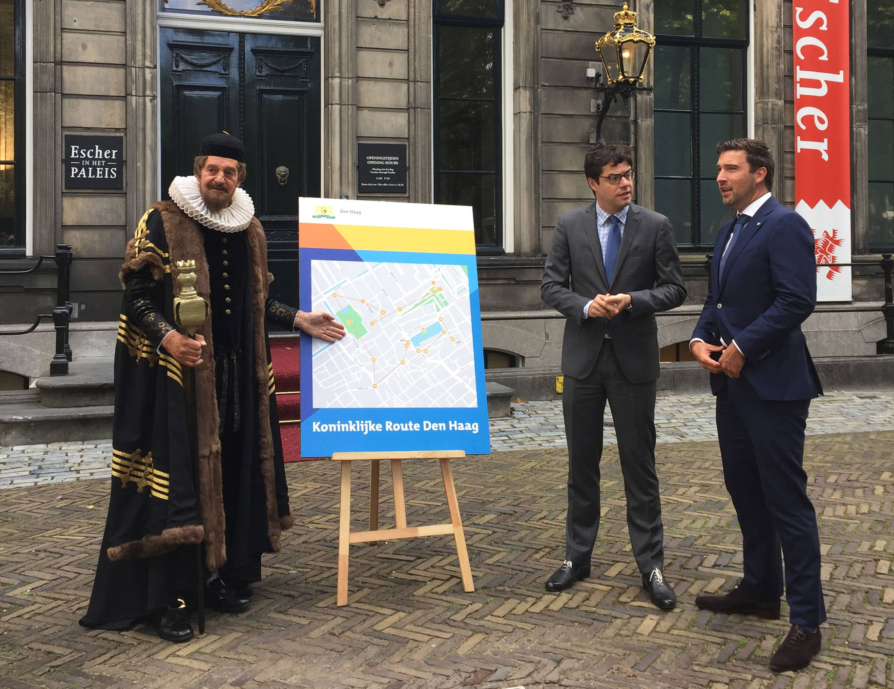 Haagse routes - lancering koninklijke wandelroute