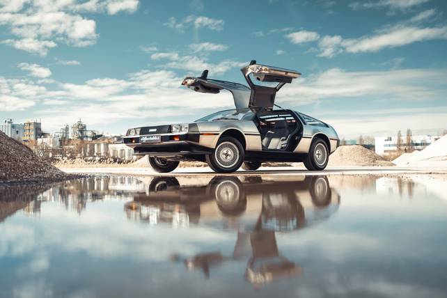 classic retro sports car Delorean DMC-12