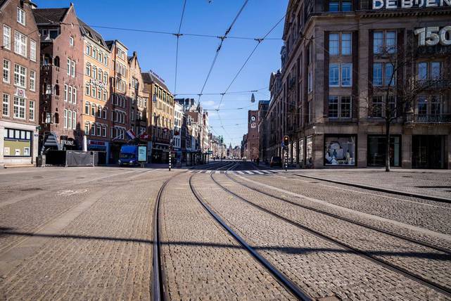 Straatbeeld Amsterdam tijdens corona crisis